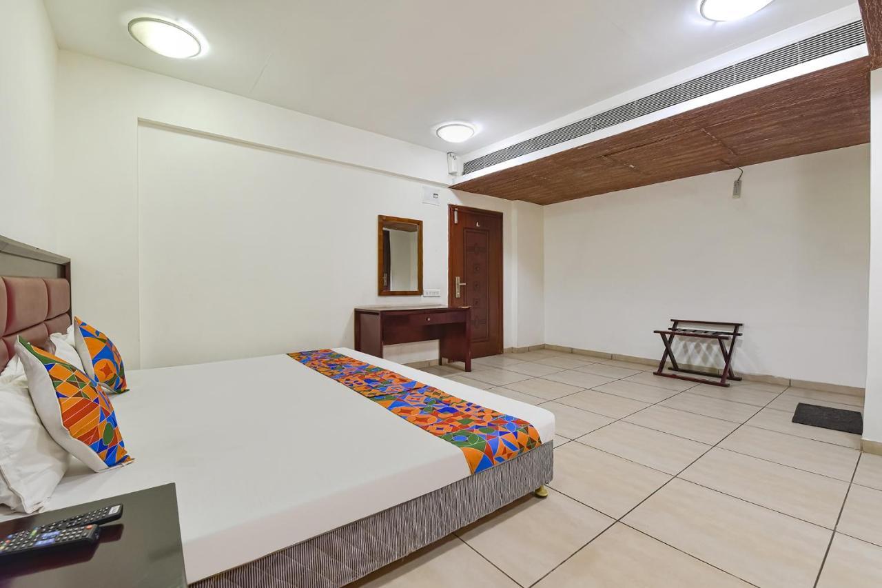 Fabhotel Gl Residency - Satellite Ahmedabad Bagian luar foto