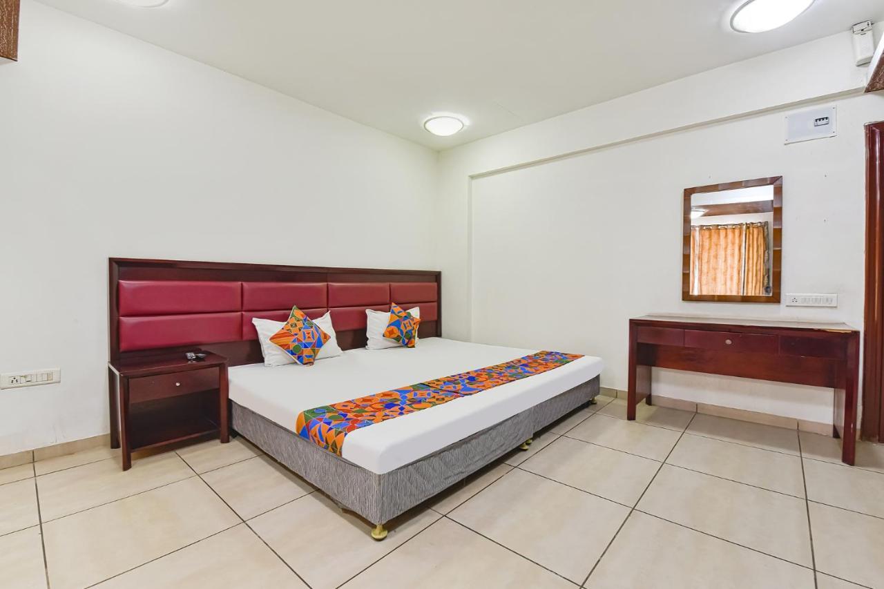 Fabhotel Gl Residency - Satellite Ahmedabad Bagian luar foto