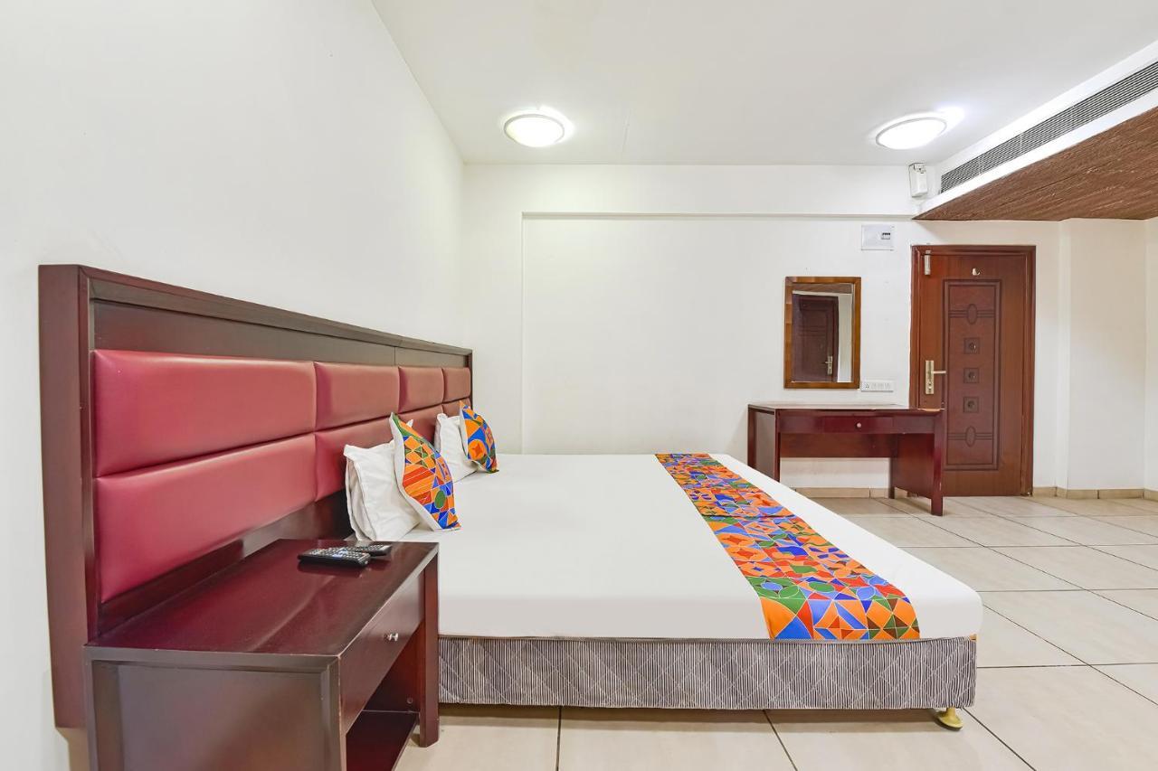 Fabhotel Gl Residency - Satellite Ahmedabad Bagian luar foto